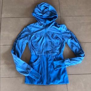 Blue lululemon jacket zip up long sleeve